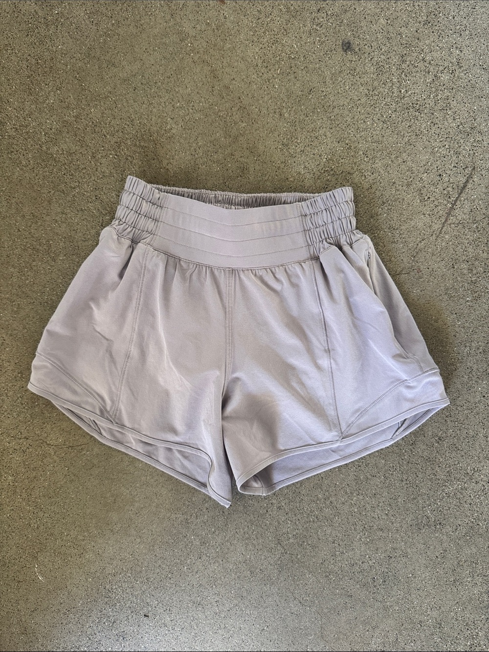 Women's lululemon Hotty Hot High-Waist Shorts - Light Lavender size 0 NWOT